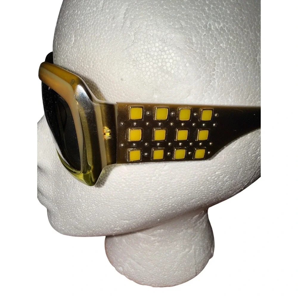 Betsey‎ Johnson BJ134 Khaki Yellow Studded Rectangular Sunglasses Retro Y2K